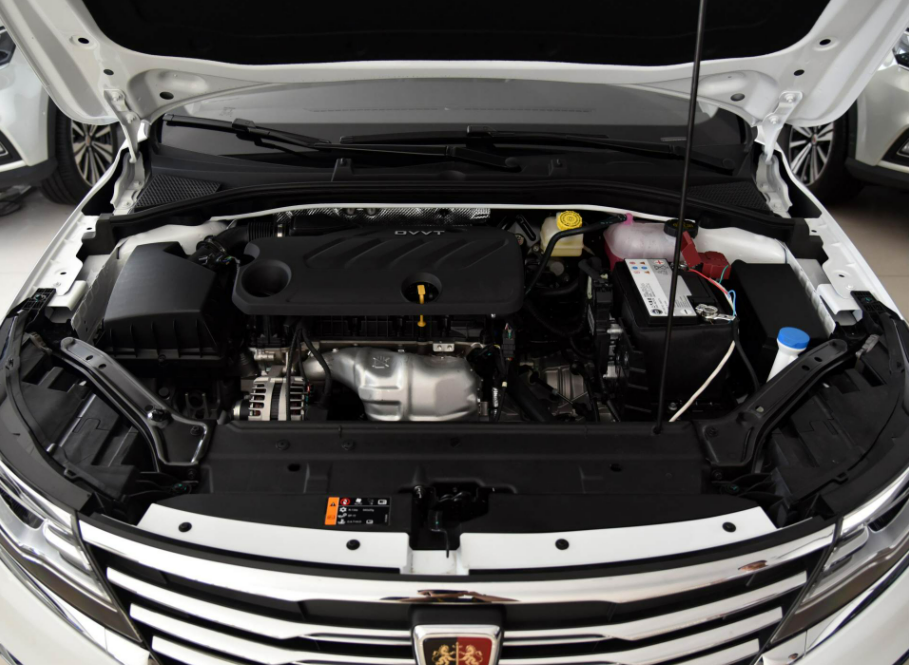 國產“省油王”？10萬不到就能買，榮威i6到底值不值？