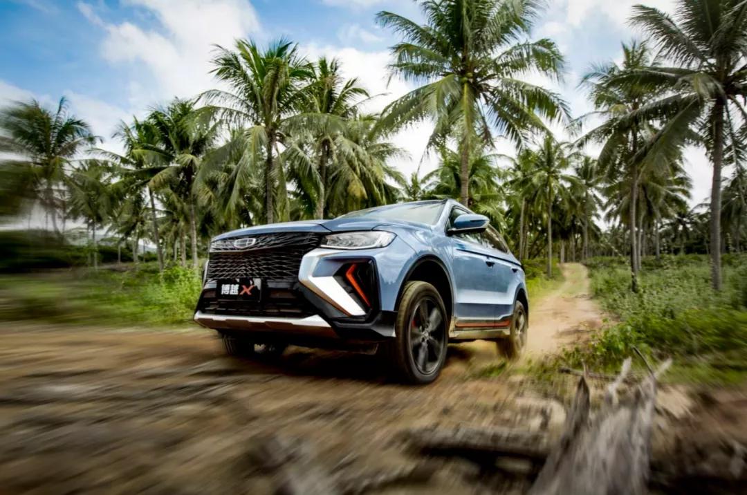 比博燃的，当然是博越X