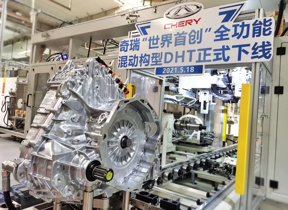奇瑞的2022牌局:两张明牌 还藏了王炸?