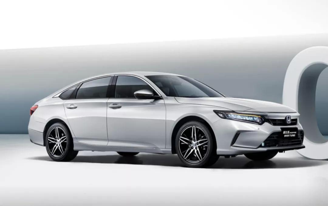 本田英仕派，这款车和雅阁同源，配置与售价还更有性价比