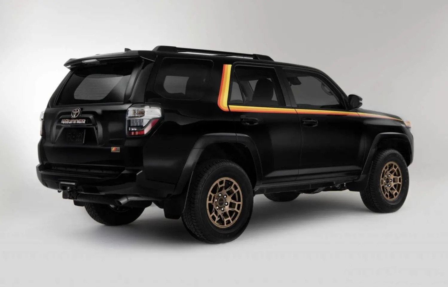 丰田4runner 40周年纪念版车型发布,限量4040台,售价63万元起