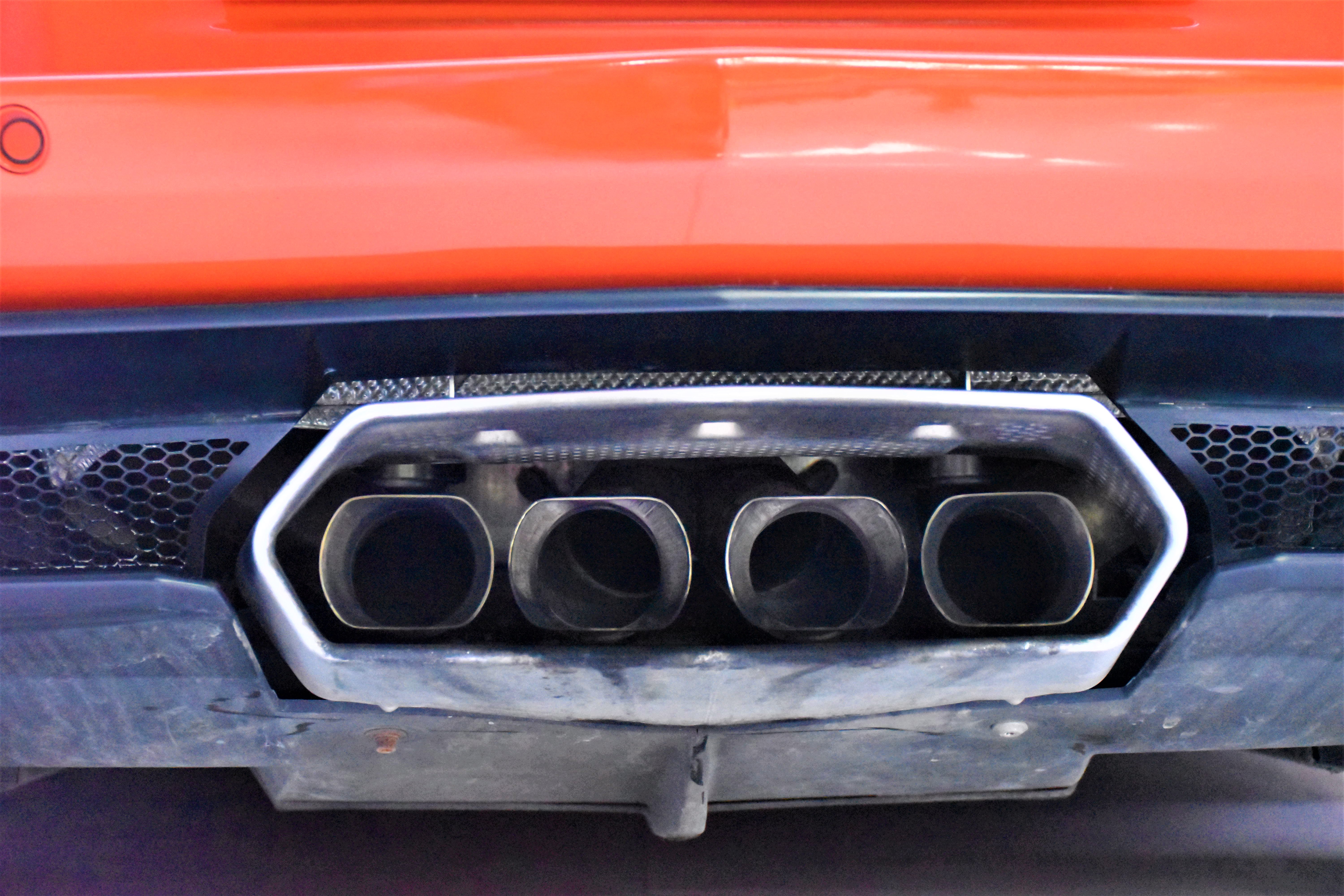 第一次开兰博基尼Aventador LP 700是种什么体验？