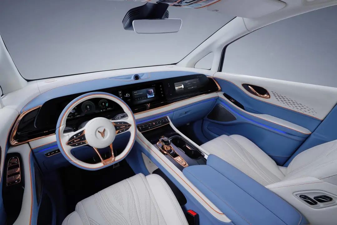 百公里加速快过GTI、续航堪比燃油车，这是一台什么样的MPV？