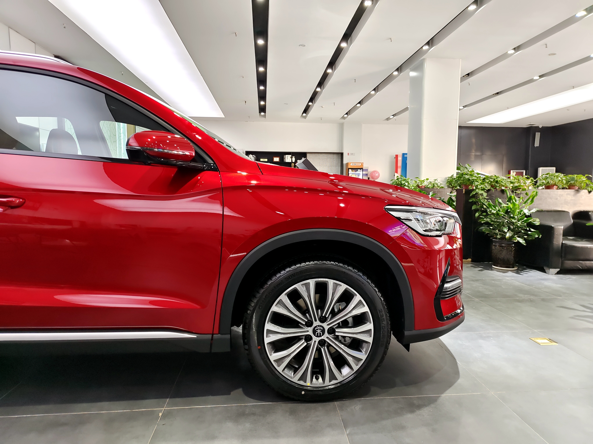 预售13.58万元起 比亚迪宋pro dm-i实车到店 将于12月22日上市