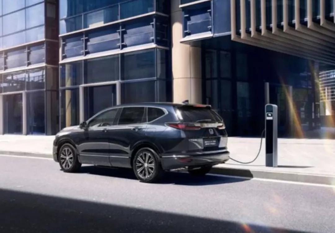 皓影插混来了，落地价和混动基本一致，可享受不限行政策