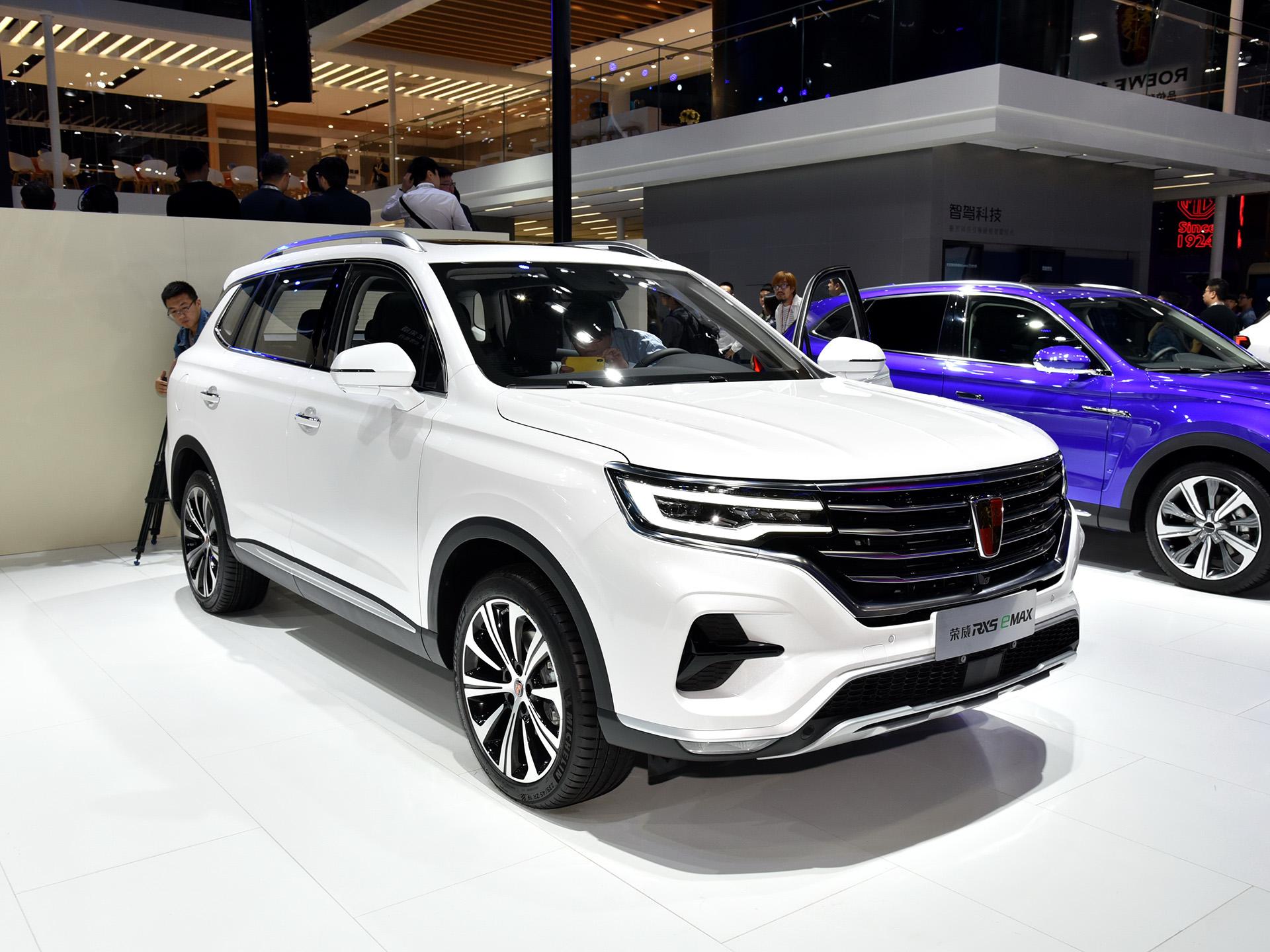 荣威在混合动力以及纯电动车型方面一直一来表现都不错,在2017年前后