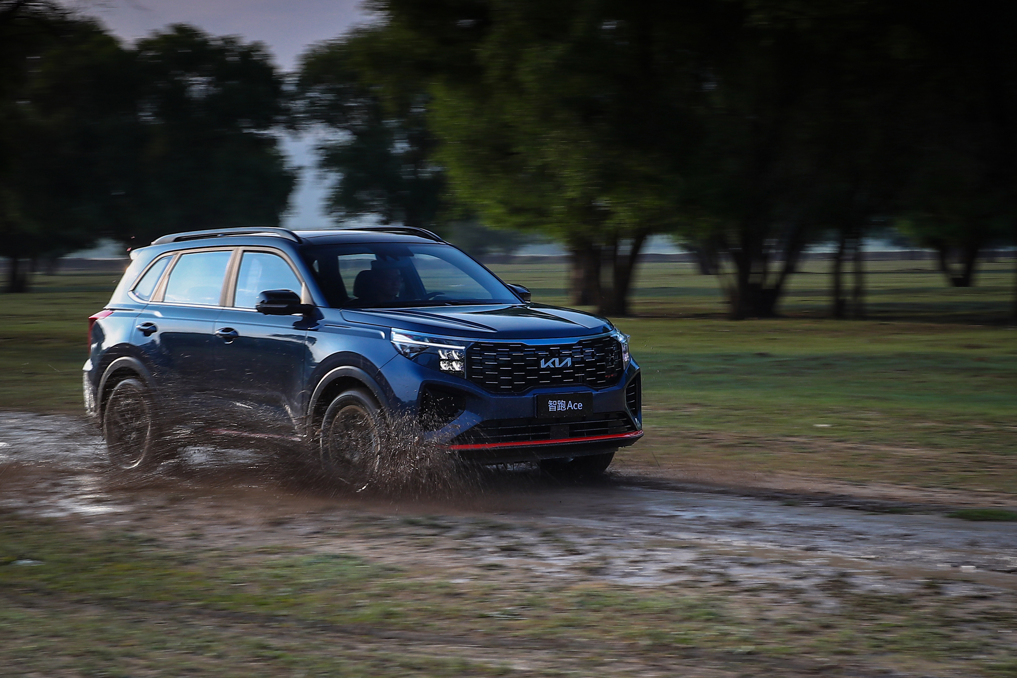 全新起亚智跑ace,造型真霸气!