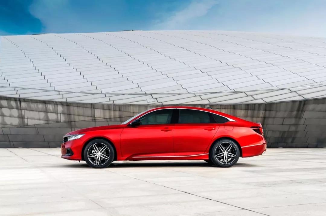 试驾全新雅阁：智能化让它更适合年轻人了