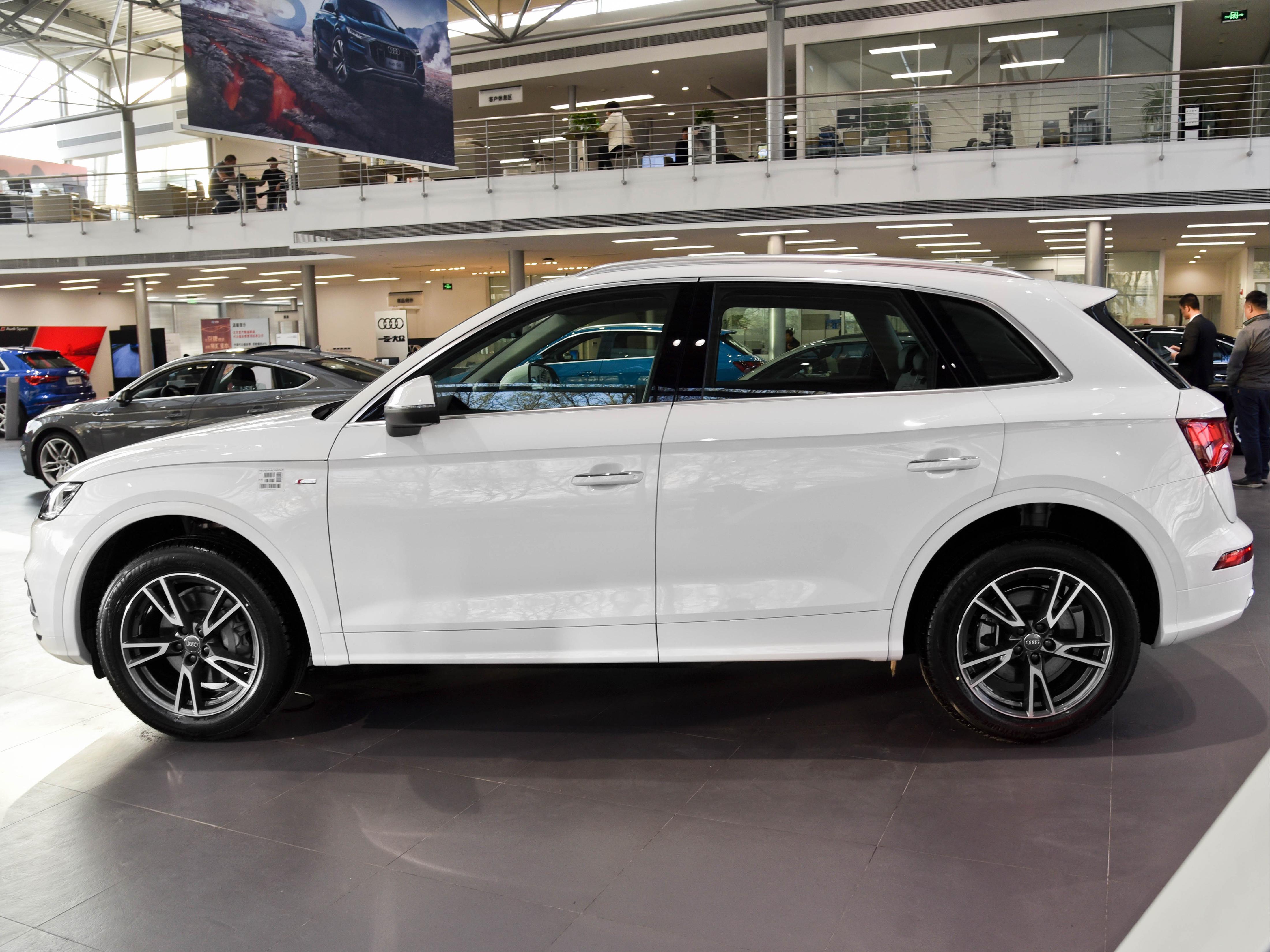 38.78万起，豪华品牌，BBA里最实惠，实拍奥迪Q5L