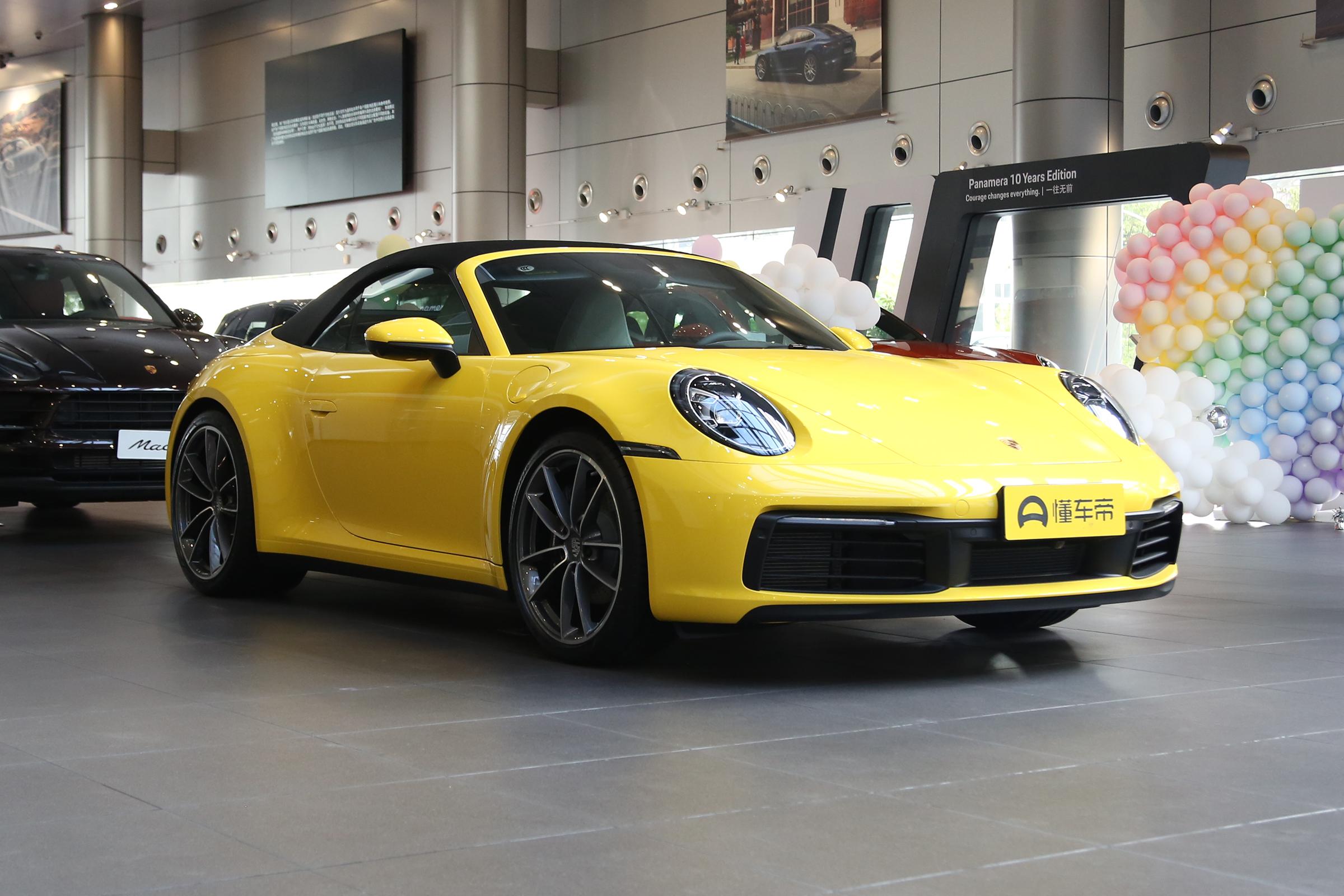 新车|软顶敞篷设计,10月28日发布,全新梅赛德斯-amg sl专利图