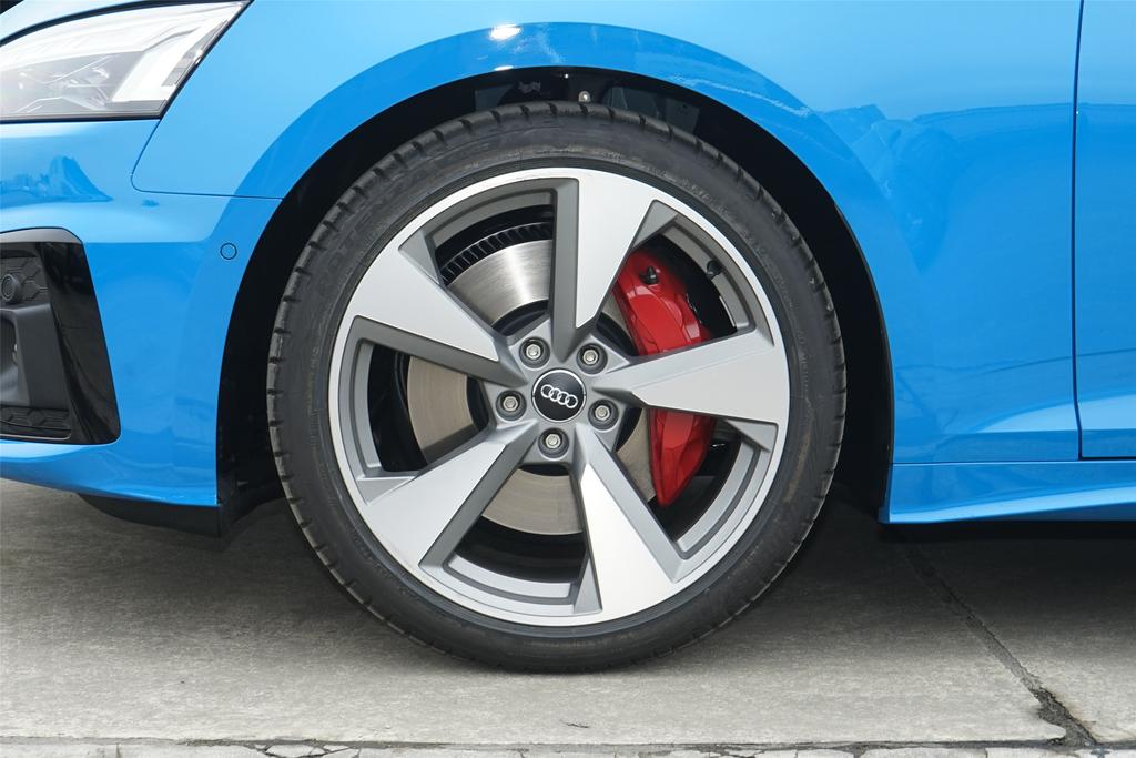 3.0T V6+8AT+机械quattro，奥迪S5扮猪吃虎上演暴力美学