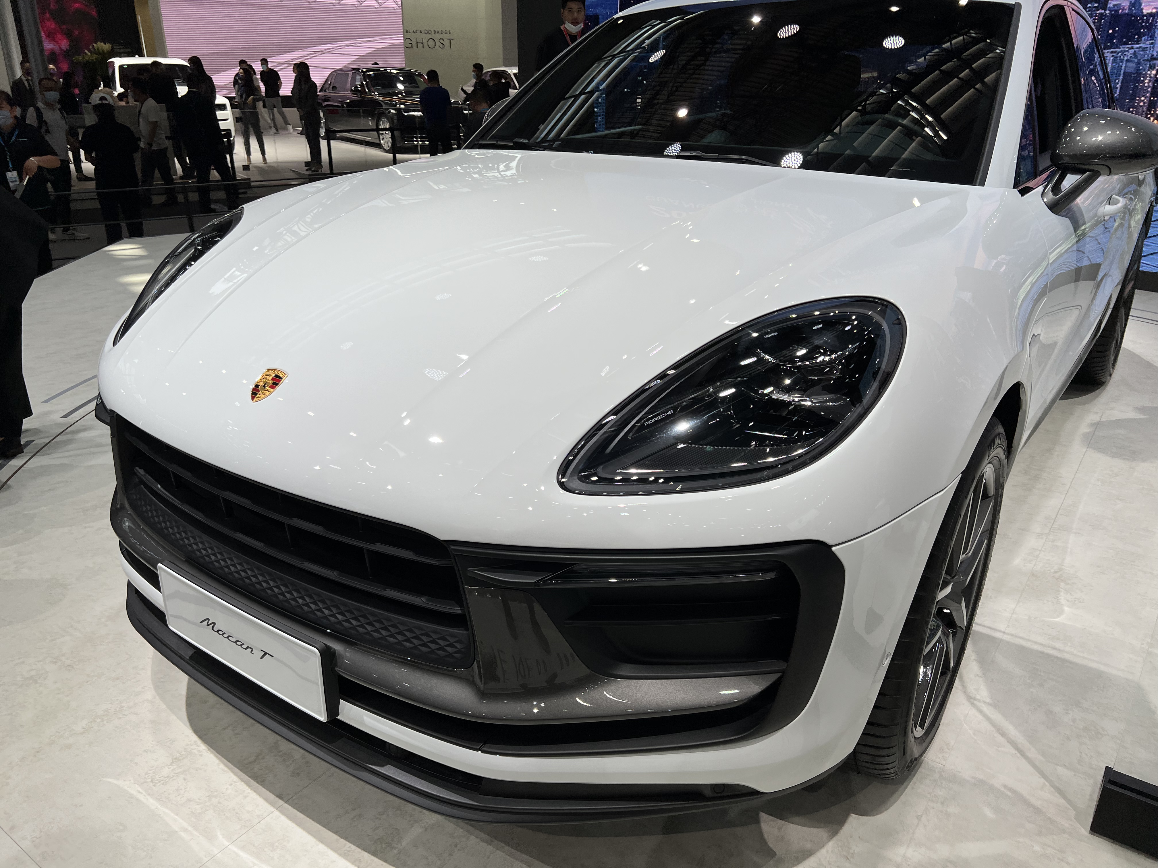 只是在普通版基础上加了运动套件?保时捷macan&nbsp;t亮相粤港澳车展