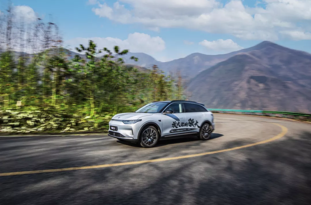 20万内配置到顶的零跑C11，是吹牛？还是货真价实？