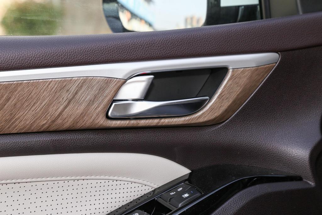 西安八方店M8接受预定，支持全款分期