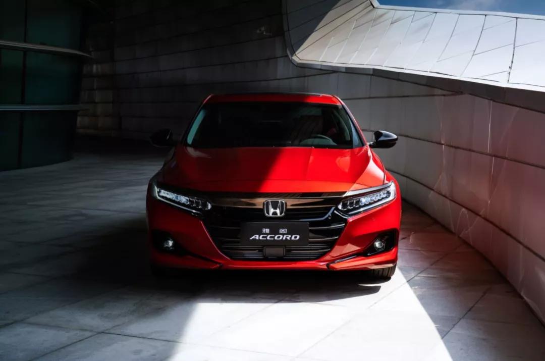 试驾全新雅阁：智能化让它更适合年轻人了