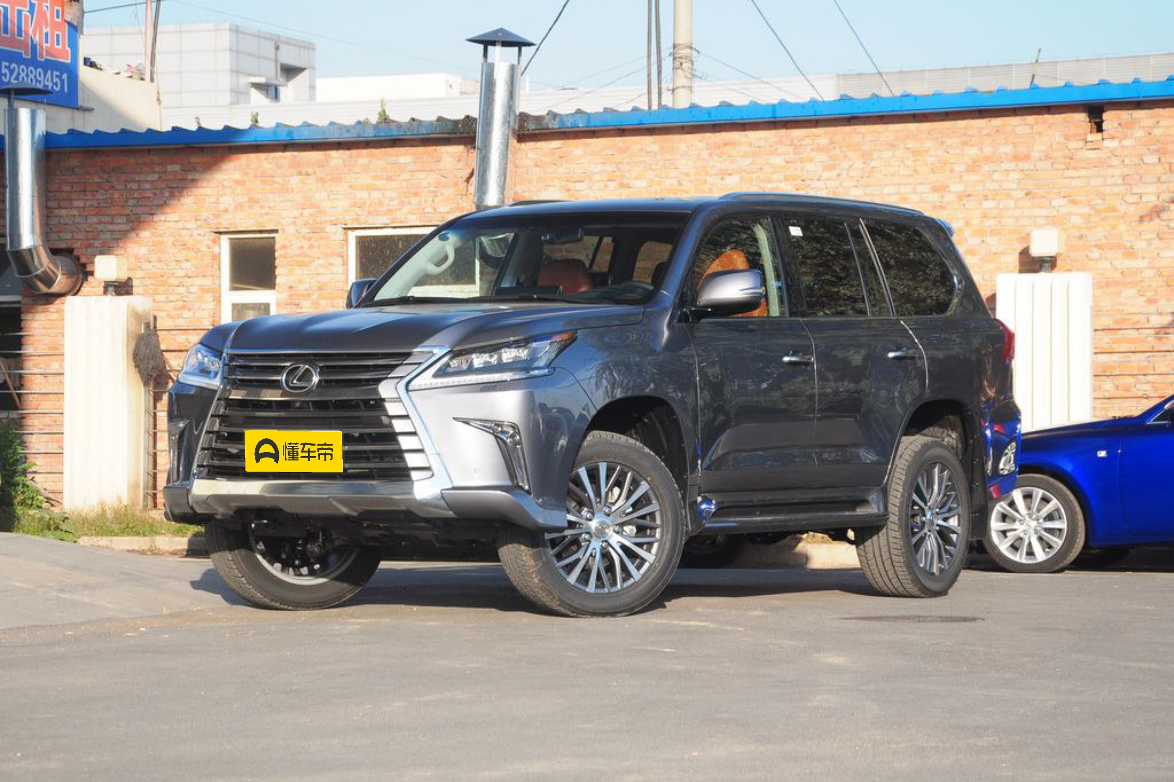 新车 | lx570"大哥",新雷克萨斯lx600国内实车曝光,或200万起售