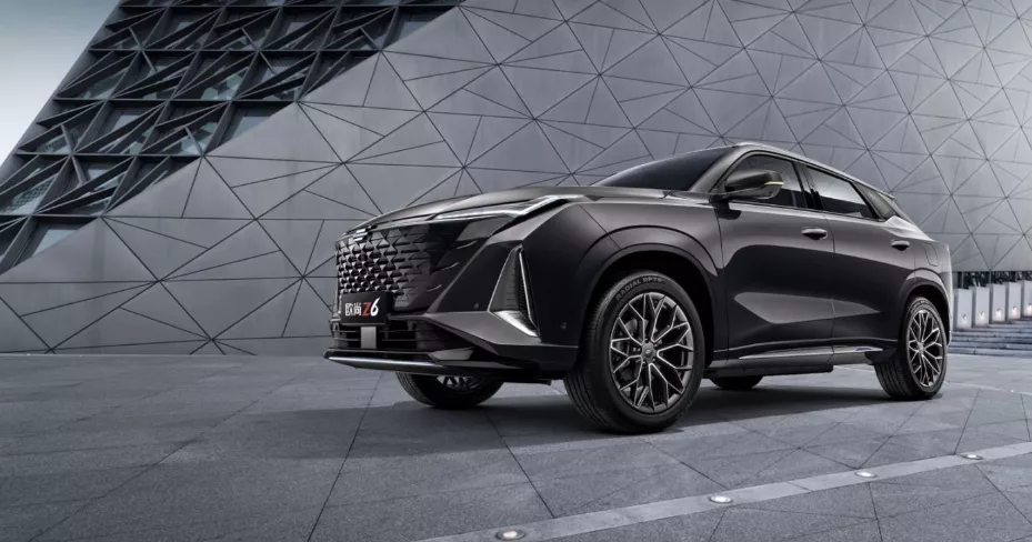 长安欧尚Z6亮相，车外语音功能有什么用途？