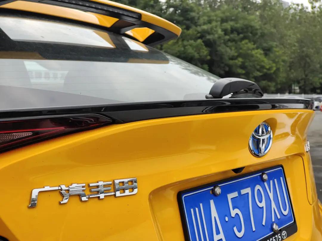 试驾广汽丰田C-HR双擎，平顺又灵活