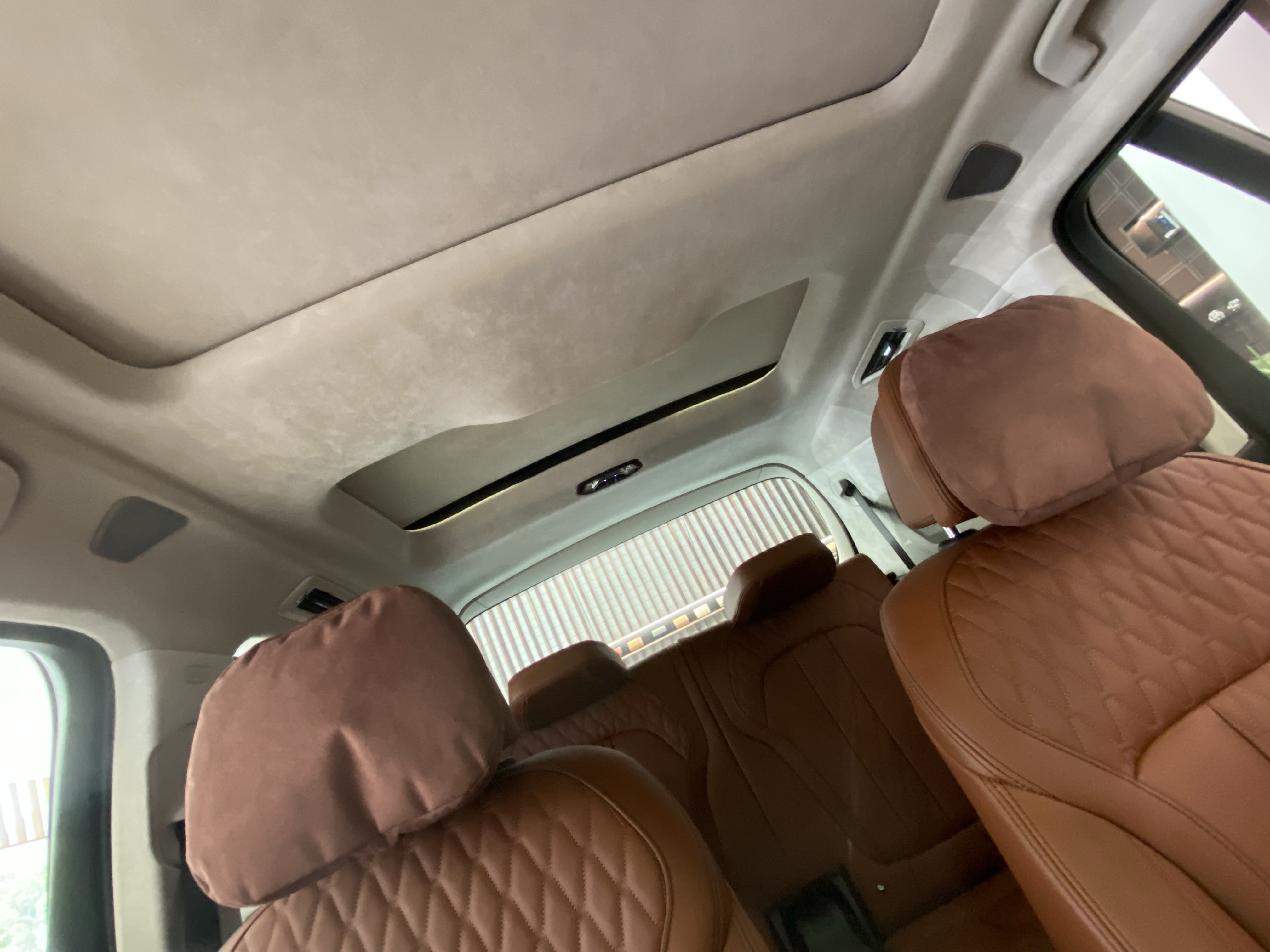 材料工程师评静态BMW X7：百万级宝马不该有槽点｜潘工车记