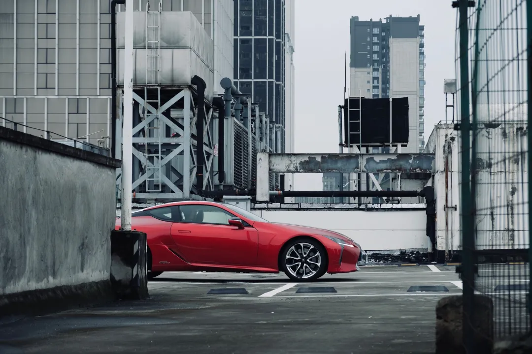 这款日系紧凑型SUV比GLC和X3还贵，消费者却争抢购买