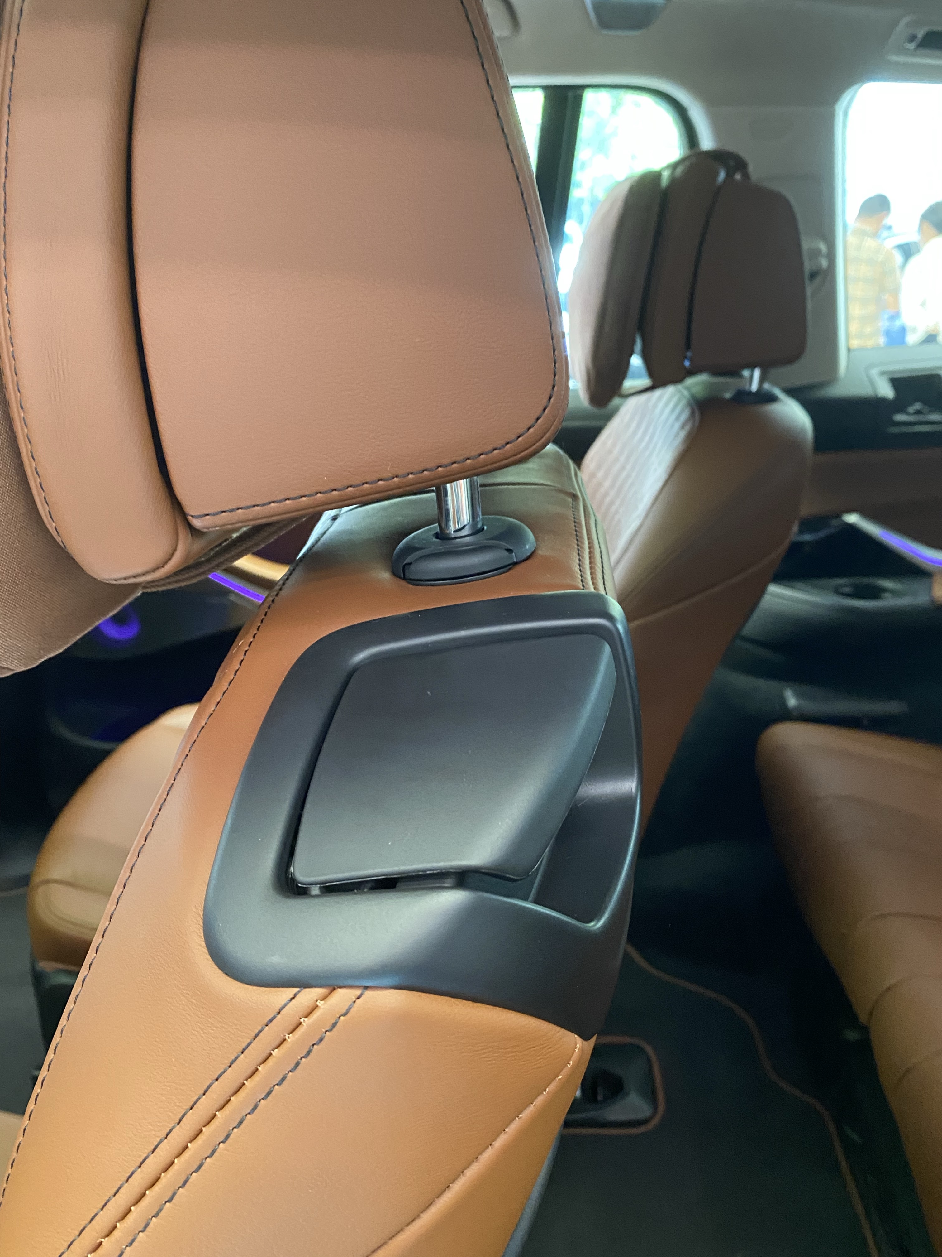 材料工程师评静态BMW X7：百万级宝马不该有槽点｜潘工车记