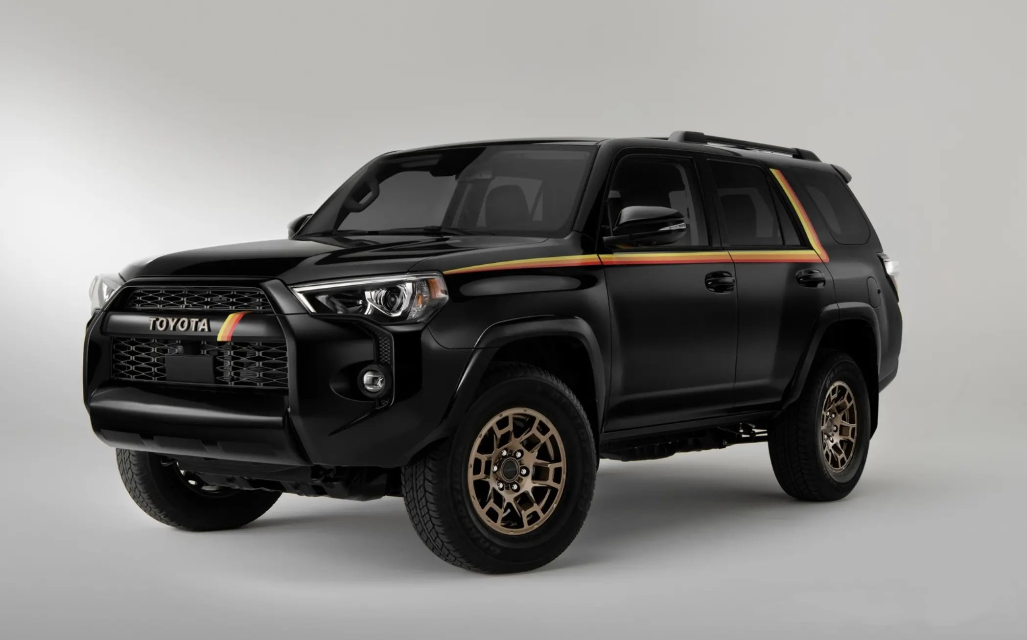 丰田4runner 40周年纪念版车型发布,限量4040台,售价63万元起