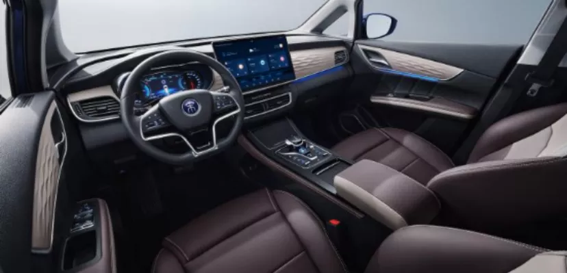 蔚来在海外展开招聘；一汽-大众揽境X谍照曝光