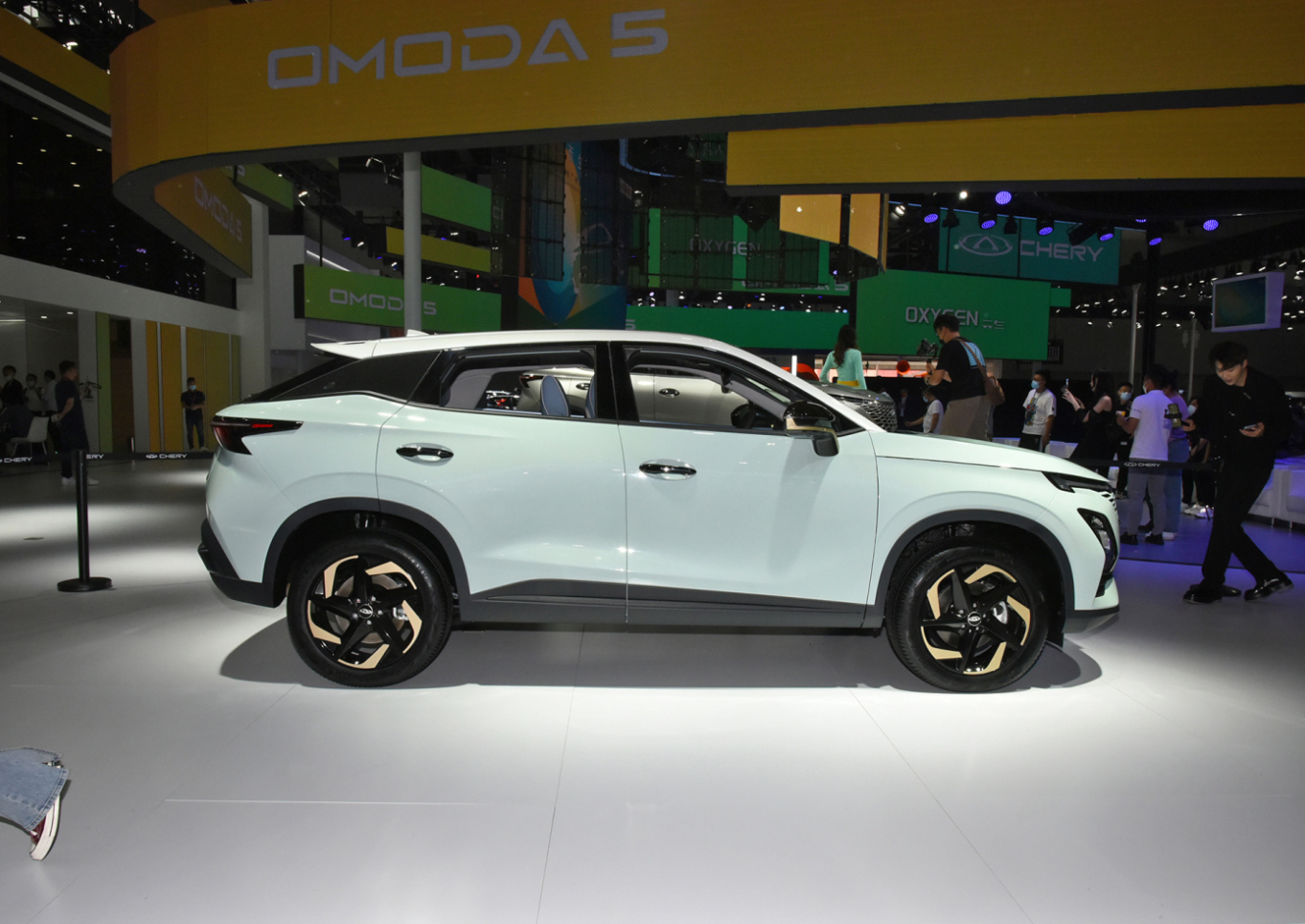 奇瑞新车OMODA5撞脸长安，或售11万起，配1.6T+7DCT主打国际市场