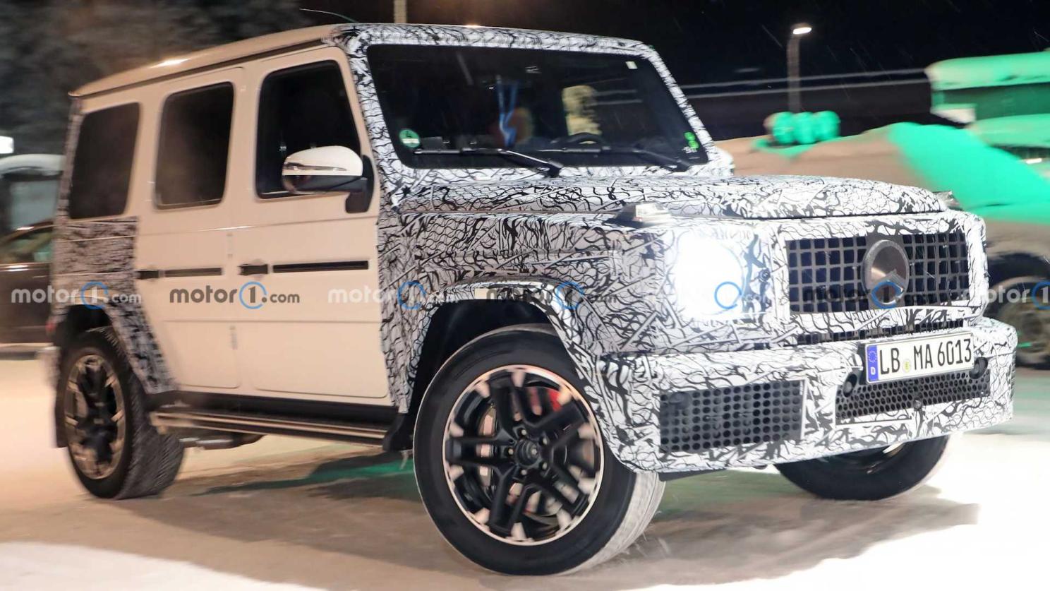 外观内饰小幅升级 新款梅赛德斯-AMG G63路试谍照曝光