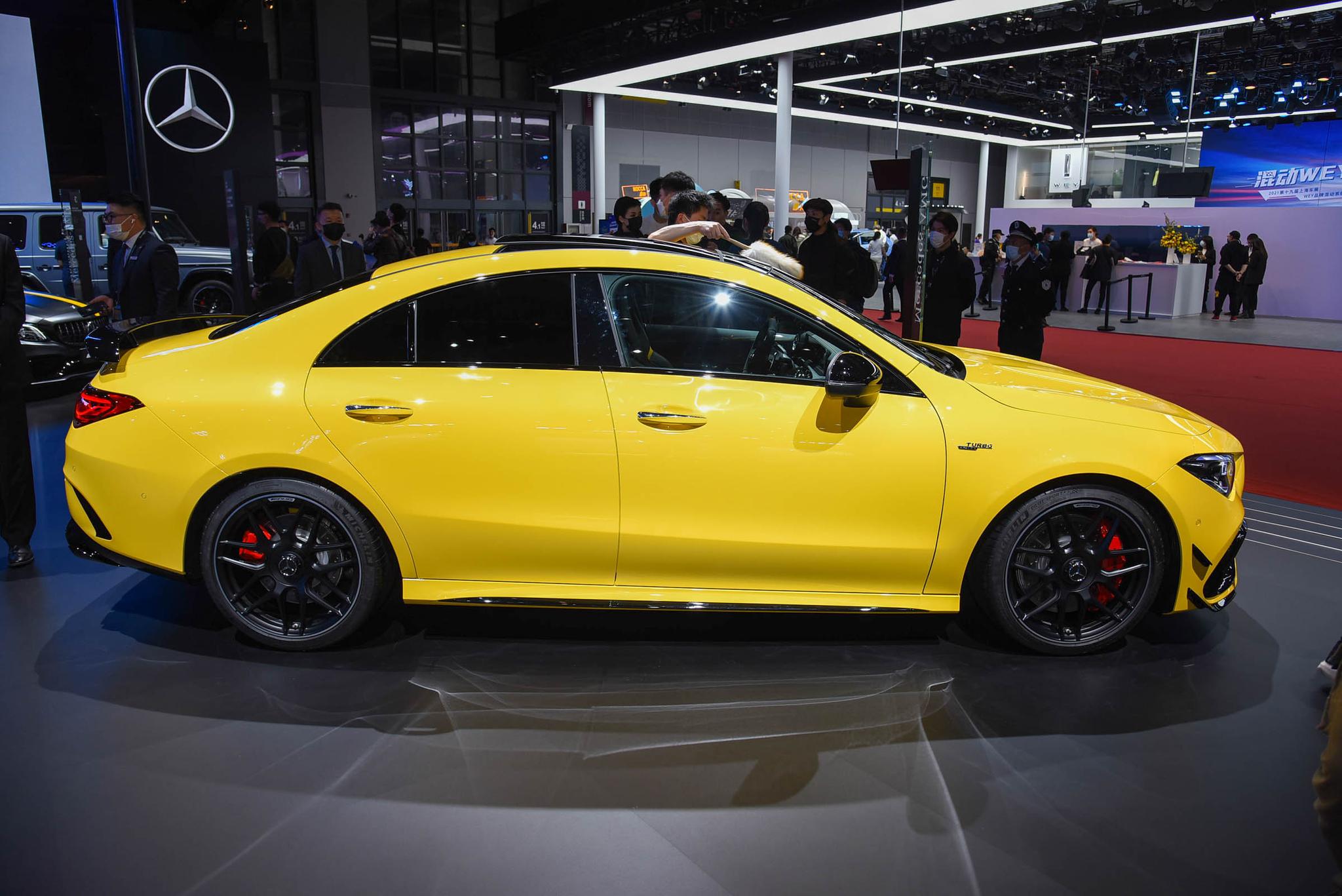 54.93万元 新款amg cla 45上市 4.1秒破百