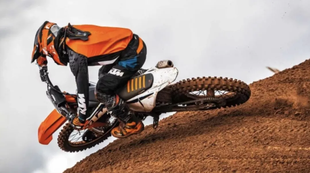 摩托知识|杜卡迪、KTM、宝马，被日系逼得专攻高端市场