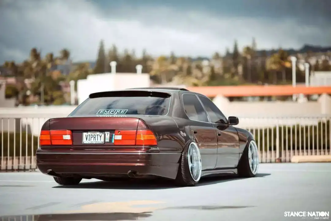 这款日系紧凑型SUV比GLC和X3还贵，消费者却争抢购买