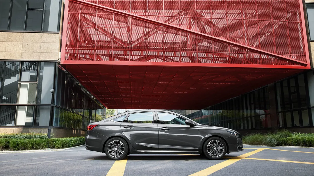 为什么没买朗逸？因为这款A+家轿动力更强、配置更高还便宜