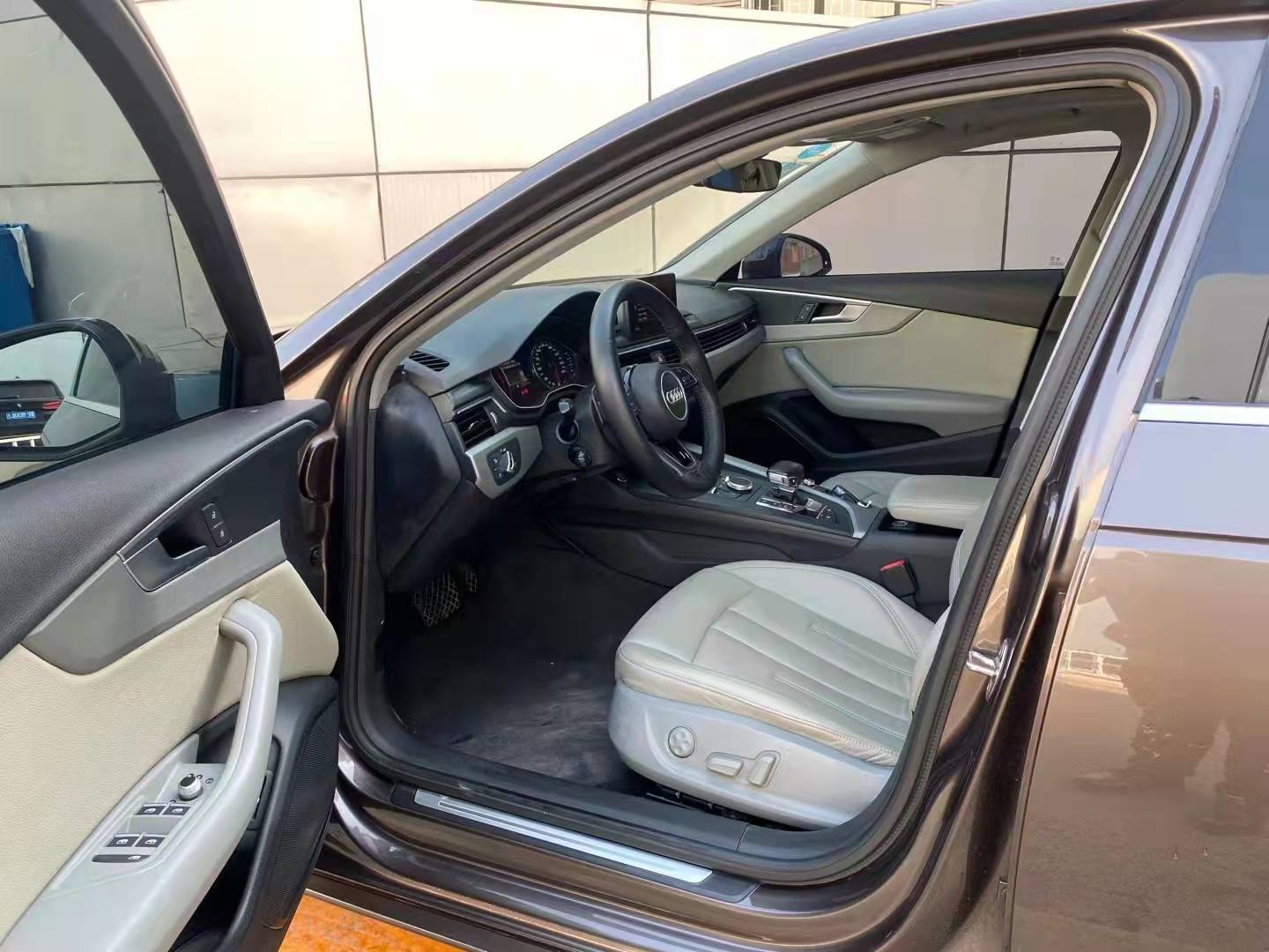 17年奥迪A4L ，你说值多少钱？