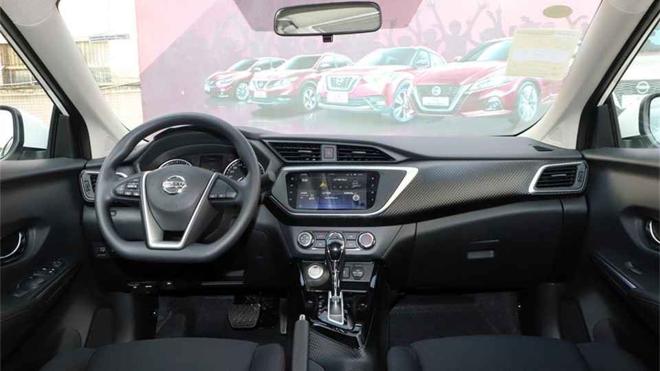 日產(chǎn)藍鳥：每月養(yǎng)車1300元，比軒逸更便宜嗎？