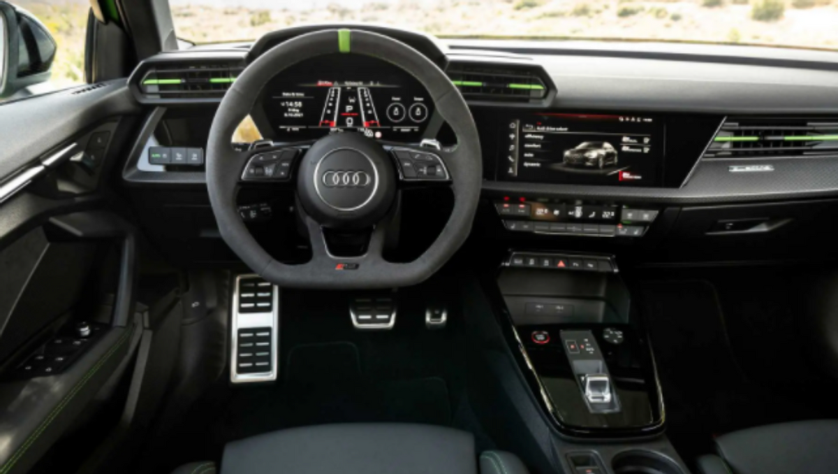 新款奥迪rs3搭五缸配 quattro,3.8s破百,重点是会引入国内吗?