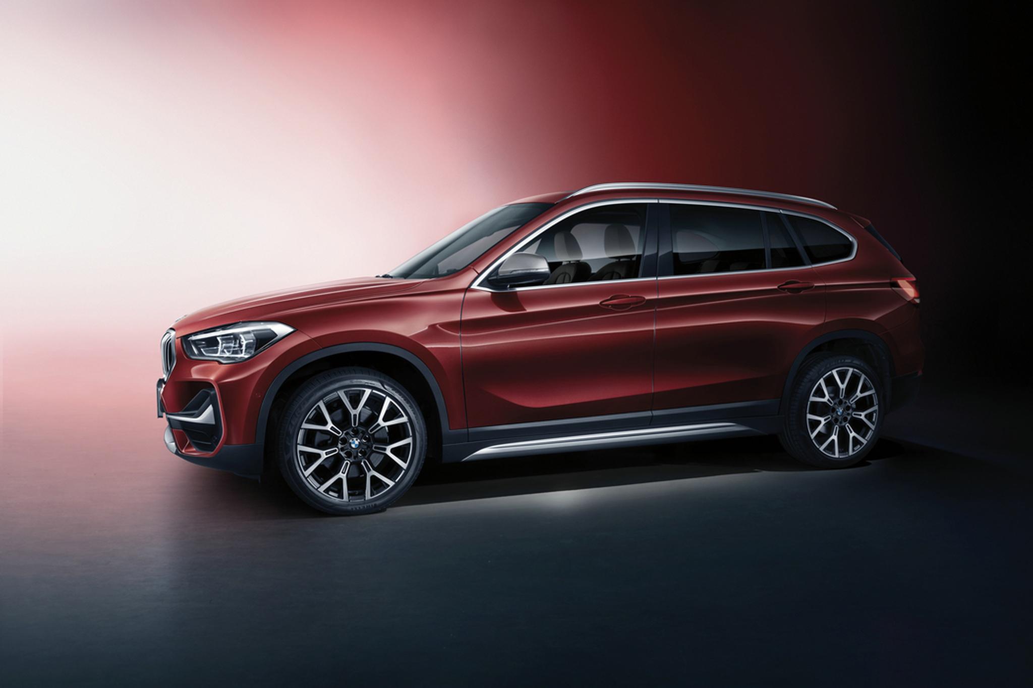 2022款宝马x1正式上市,外观配置细微调整,售价27.98-33.38万元