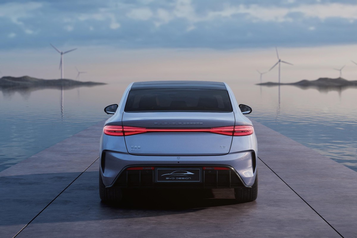 比亚迪海豹——国产电动车里面，最接近特斯拉Model 3的一台车