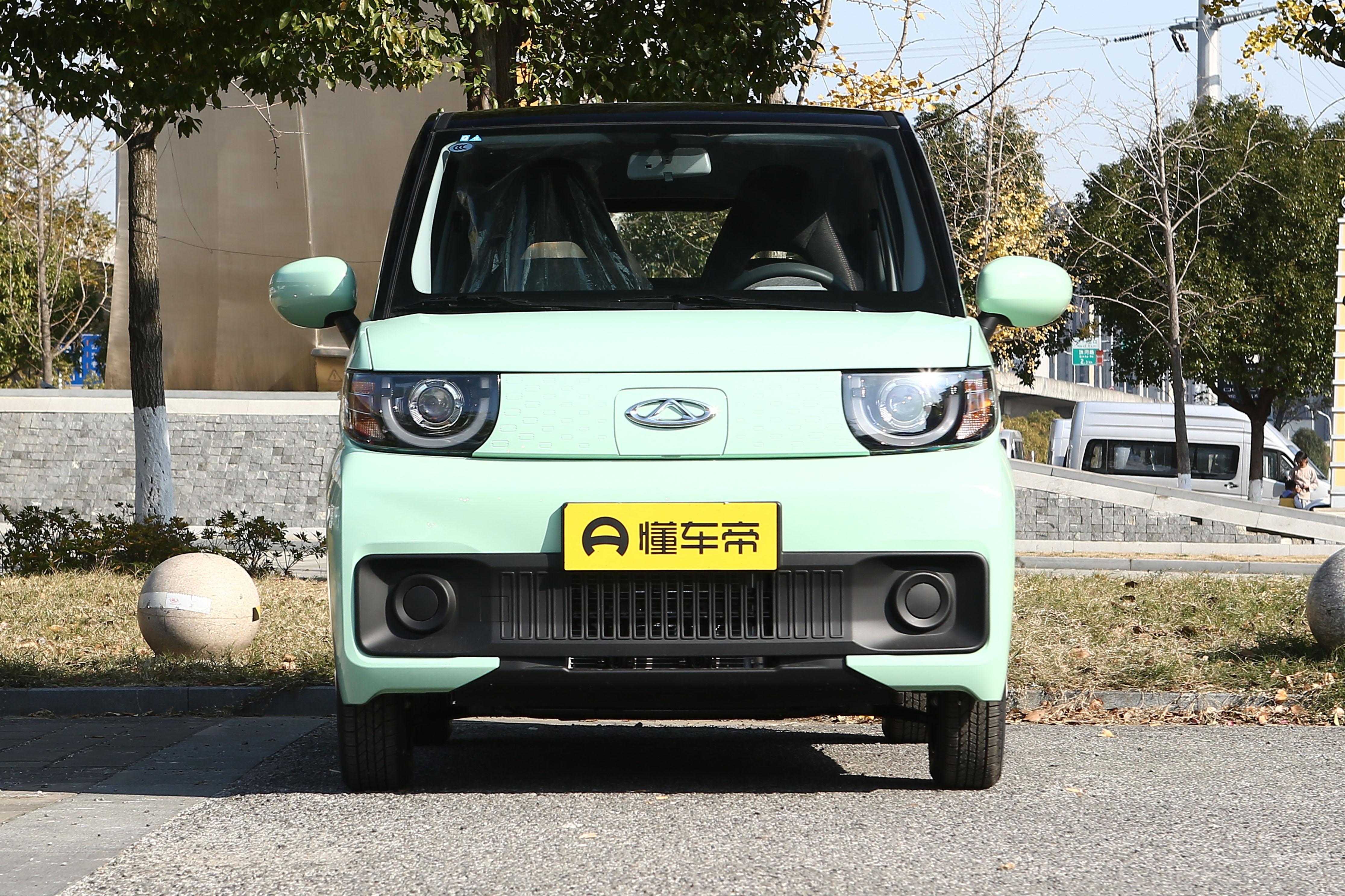 新车｜宏光MINIEV强敌，2.99万元起！奇瑞QQ冰淇淋亮相海口车展