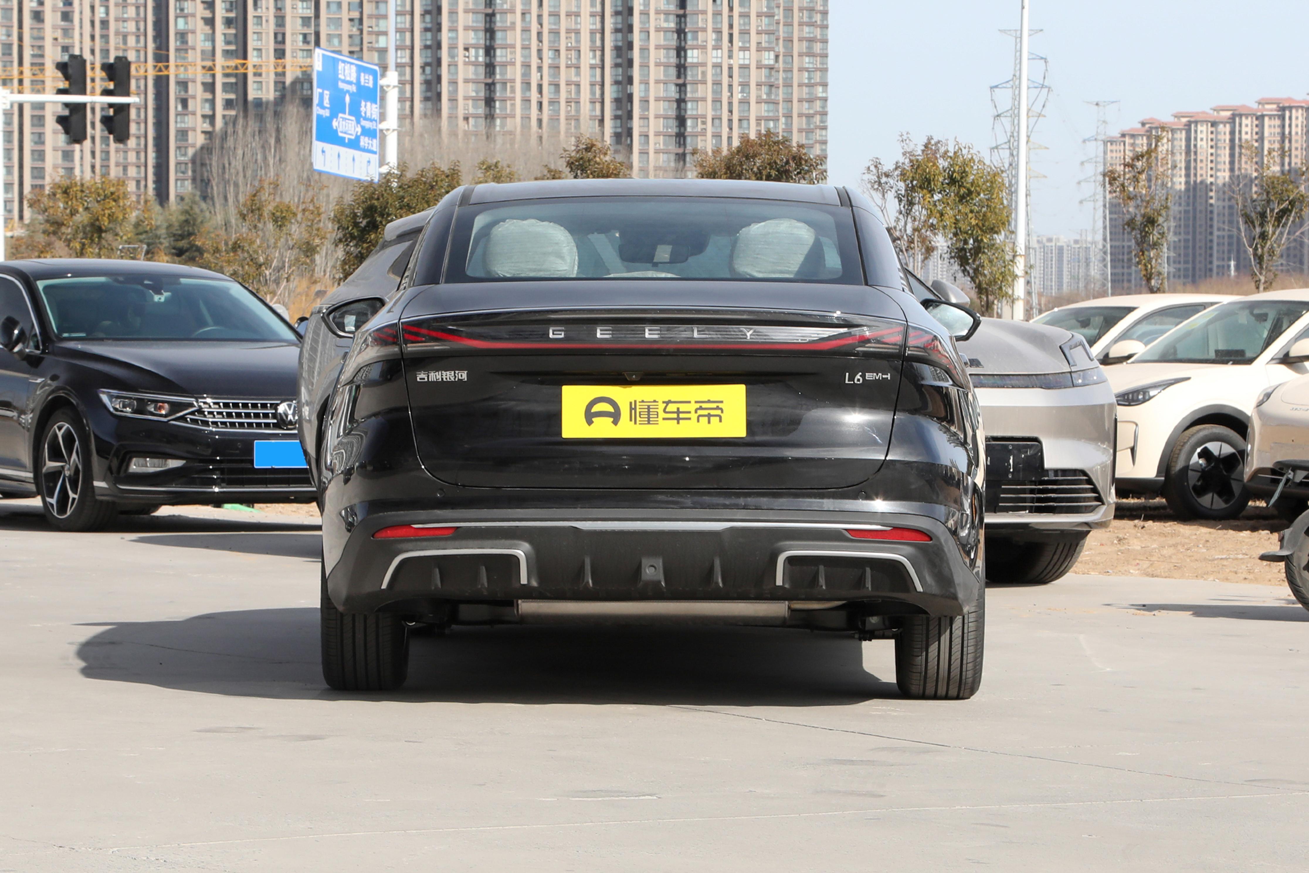 吉利银河 L6 2025 款：1.5L 自吸+1.5T插混，综合续航超2000km