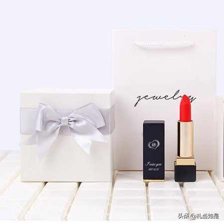 女生本命年送什么礼物（女生本命年送什么生日礼物好）