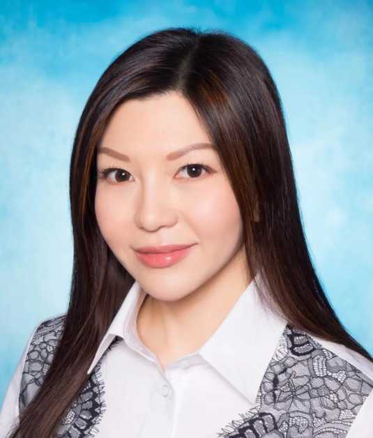 想成为他家乘龙快婿的当然也不少,最后由黎姿做媒,将蔡加敏的红线与另