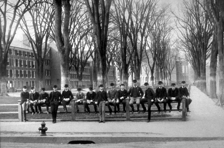 6所世界顶尖大学校训：在上帝的光中，我们必得见光！