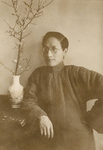 张幼仪次子彼得：险因母亲自杀打胎夭折，3岁时父亲抱其骨灰大哭