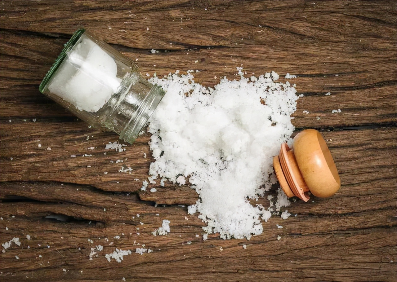 鹽吃多了對身體不好！ 餐桌上的5種“高鹽食物”，勸你和家人少吃