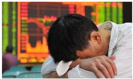 挣扎到最后一刻，银鸽投资的保壳败给了闪崩