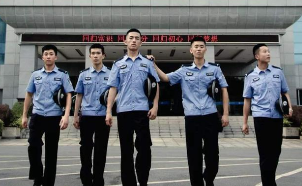 性价比超高的警察学校，考上不仅学费全免，毕业找工作也不用愁