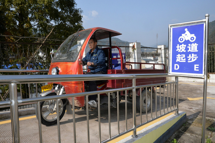 造型可爱的3款三轮车，来自雅迪、爱玛、东威，能上牌、城市可用