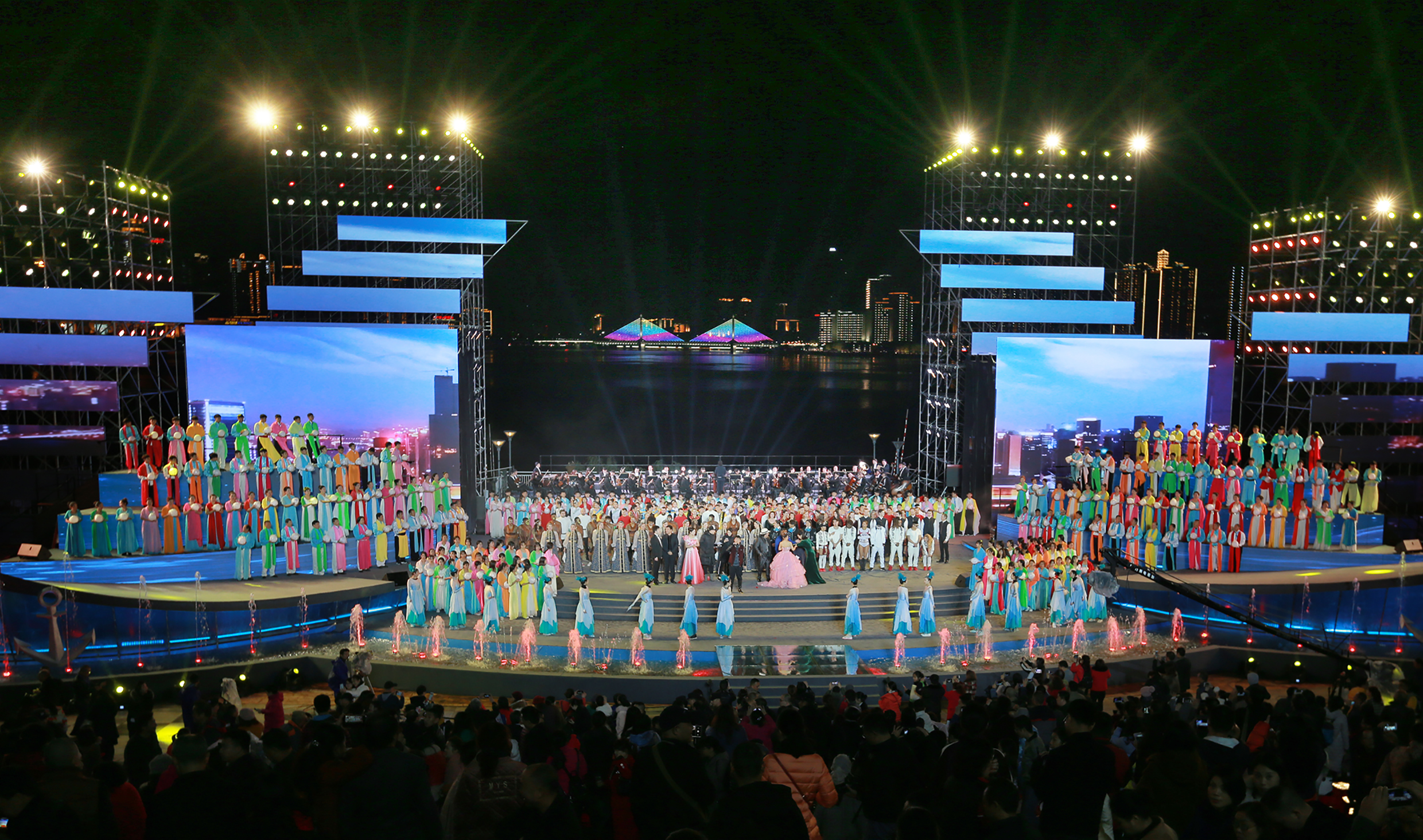 三峡平湖之城万州2018年十大精彩瞬间回放