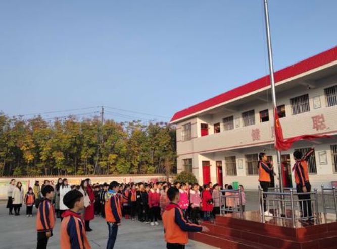 小学生“检讨书”走红，表面在反省，“藏头诗”还是被老师发现了